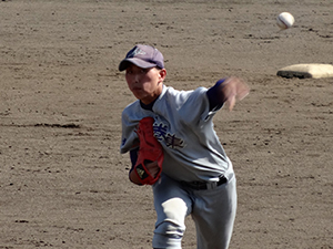 河野選手の力投