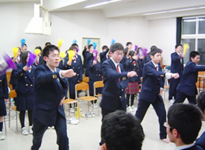 コンバットマーチに乗せて,力強い激励