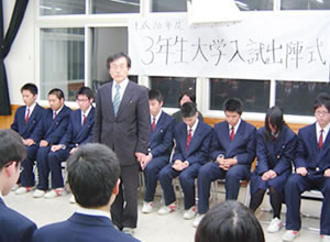 苦楽をともにしてきた佐藤先生のごあいさつ