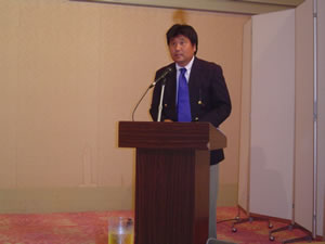 会計報告の高橋事務局