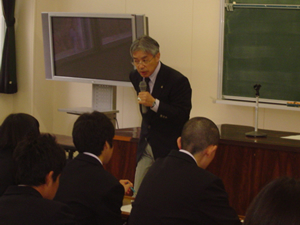 徹底してカメになり,ゴールを目指せと説く村上先生